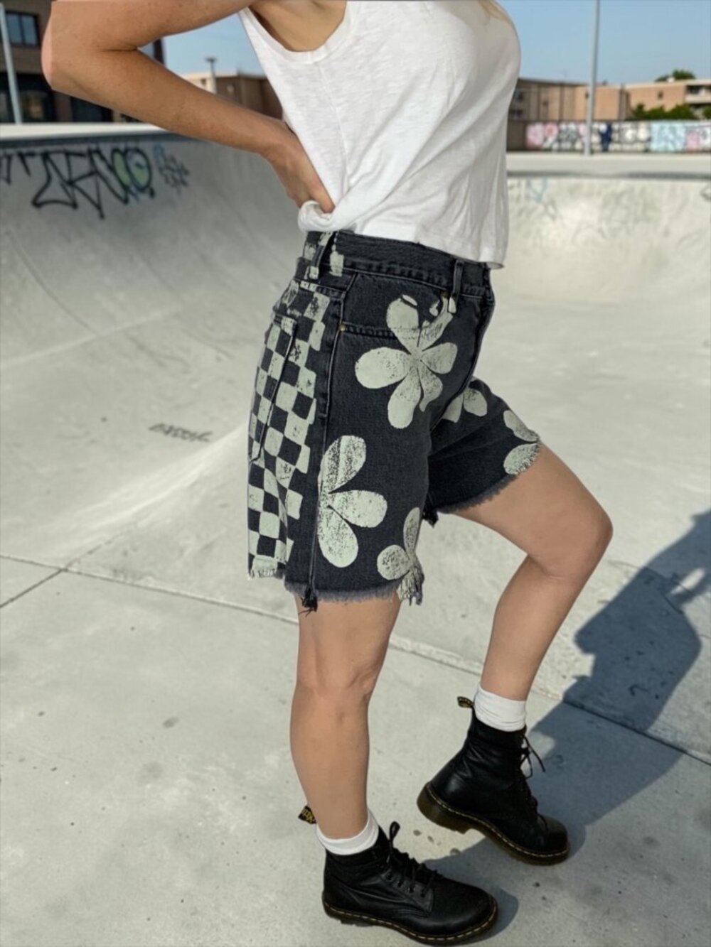 The GREAT. Oversized Denim Shorts 27 Floral Check Jorts NEW